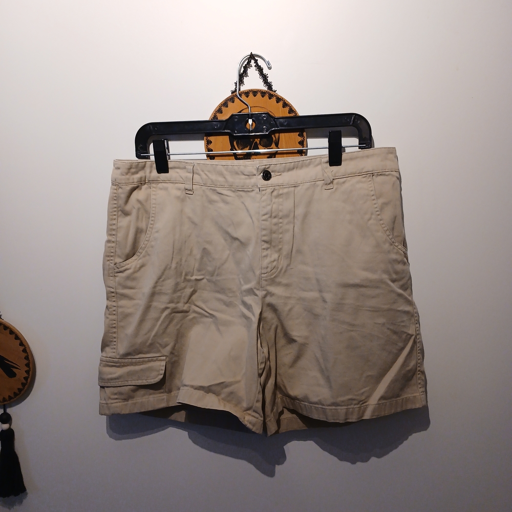Liz Claiborne Crazy Horse Khaki Cargo Shorts